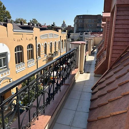 Apartment In Agmashenebeli Тбилиси Экстерьер фото