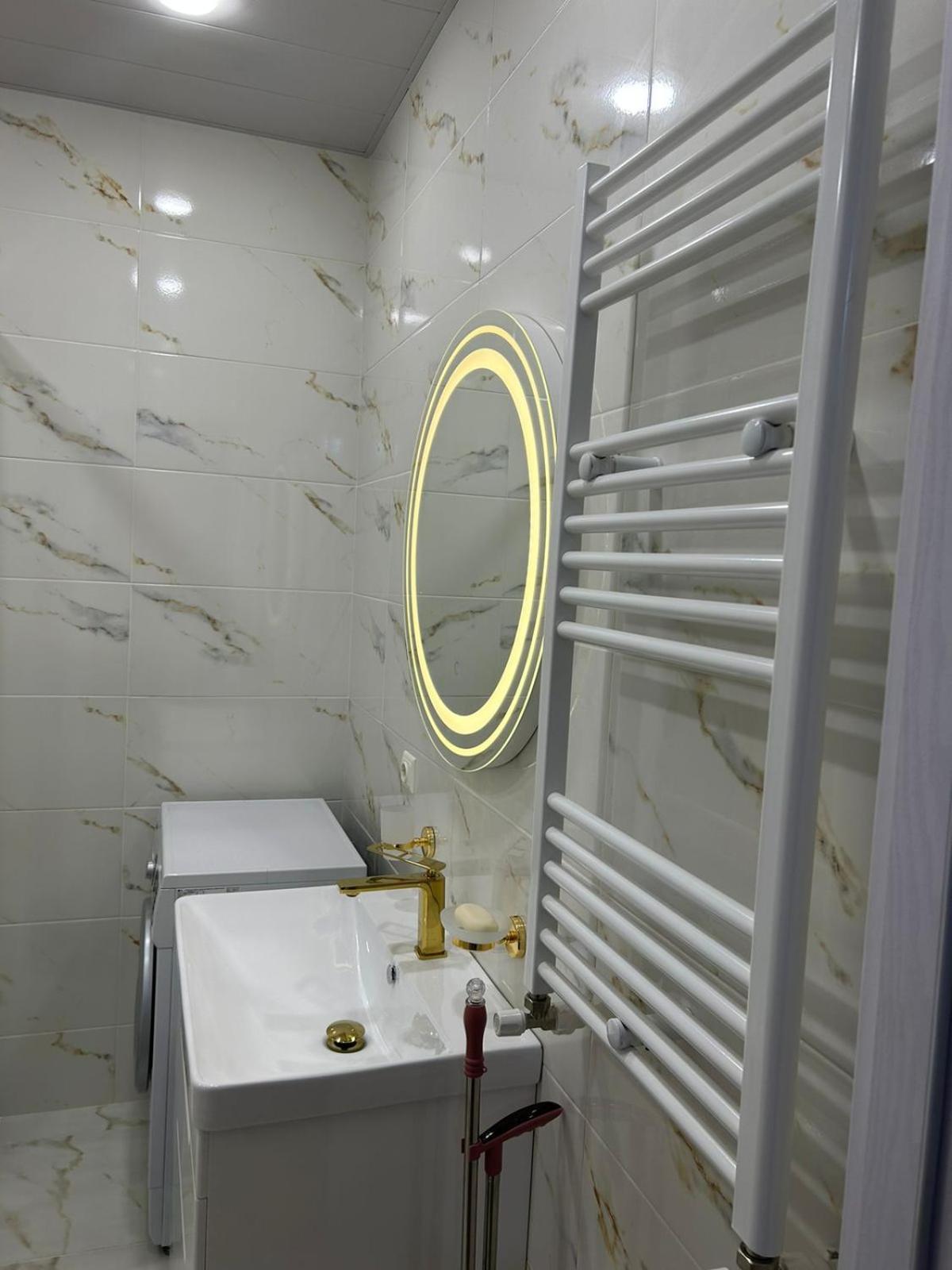 Apartment In Agmashenebeli Тбилиси Экстерьер фото