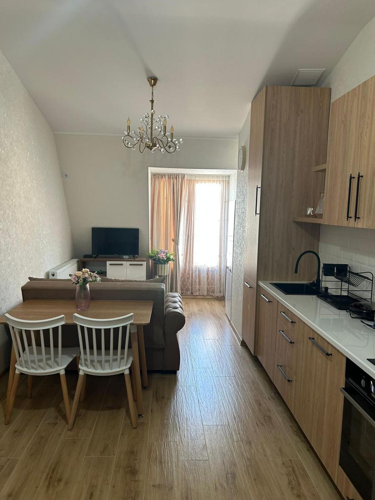 Apartment In Agmashenebeli Тбилиси Экстерьер фото